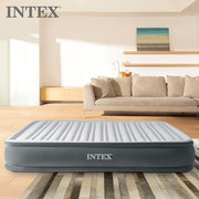 Intex 64417ED 22in Queen Dura-Beam Comfort Plush High-Rise Inflatable Air Mattress with Built in Pump for Travel and Camping, 600lb Weight Capacity